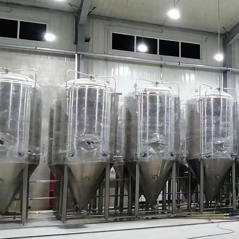 德保精酿啤酒设备厂—精酿啤酒设备主要生产工艺与核心技术
